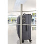Средний тканевый чемодан Travelite Crosslite на 69/80 л весом 3,2 кг Серый